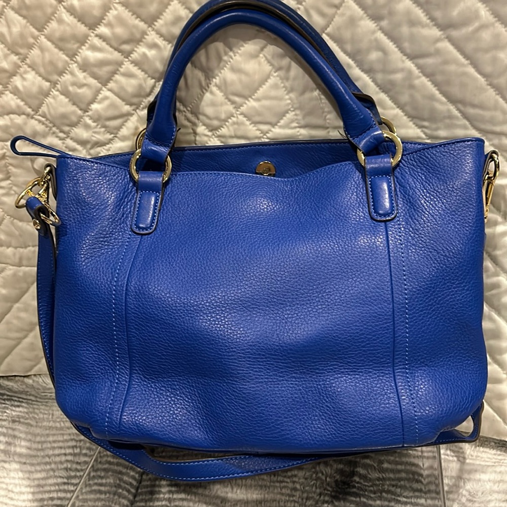 ❤️❤️GILI 100% Leather Bag. Beautiful. Cross/ hand bag